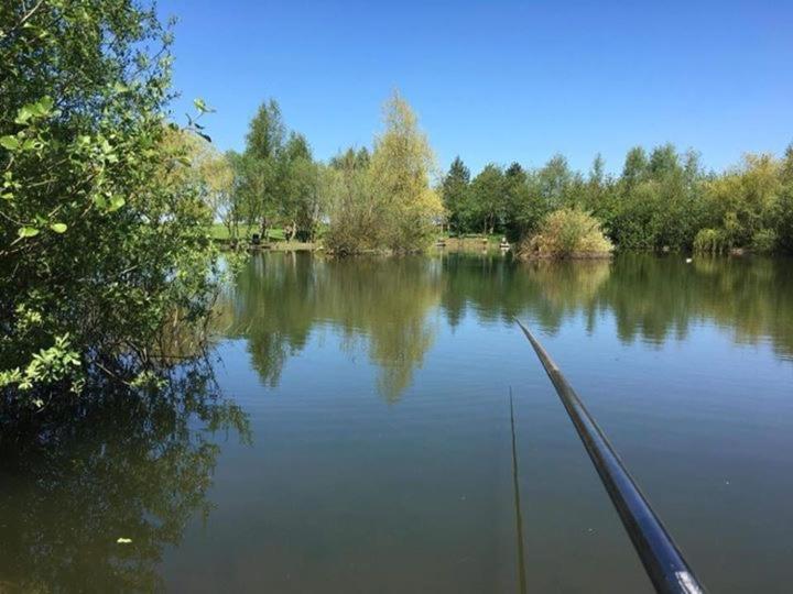 Elton Barn Fishery & Retreat Nottingham Dış mekan fotoğraf
